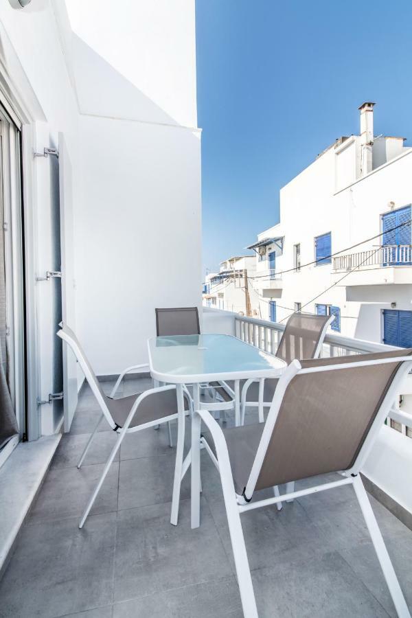 Lux 'N Comfort Apartments Tínos Eksteriør bilde