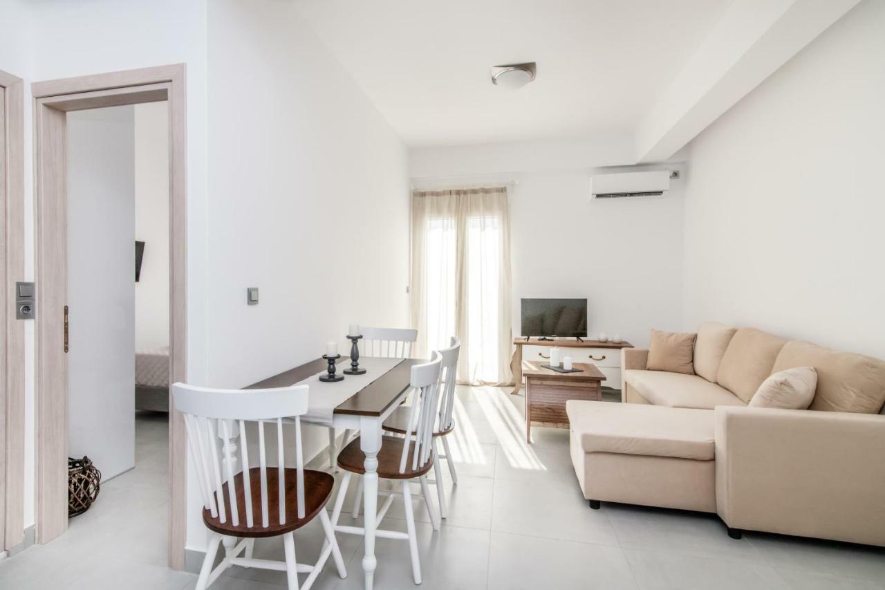 Lux 'N Comfort Apartments Tínos Eksteriør bilde