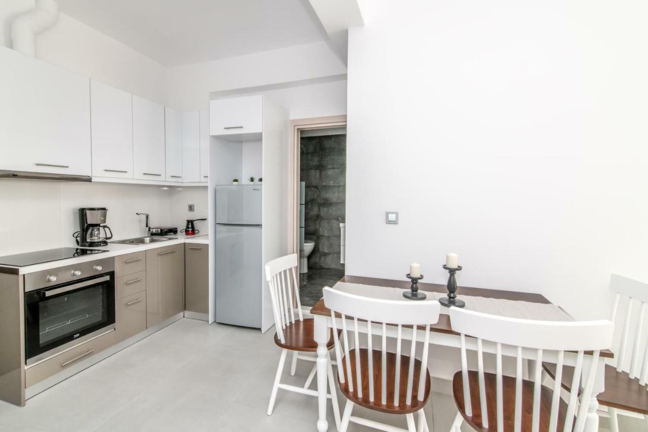 Lux 'N Comfort Apartments Tínos Eksteriør bilde