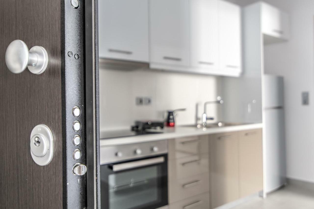 Lux 'N Comfort Apartments Tínos Eksteriør bilde