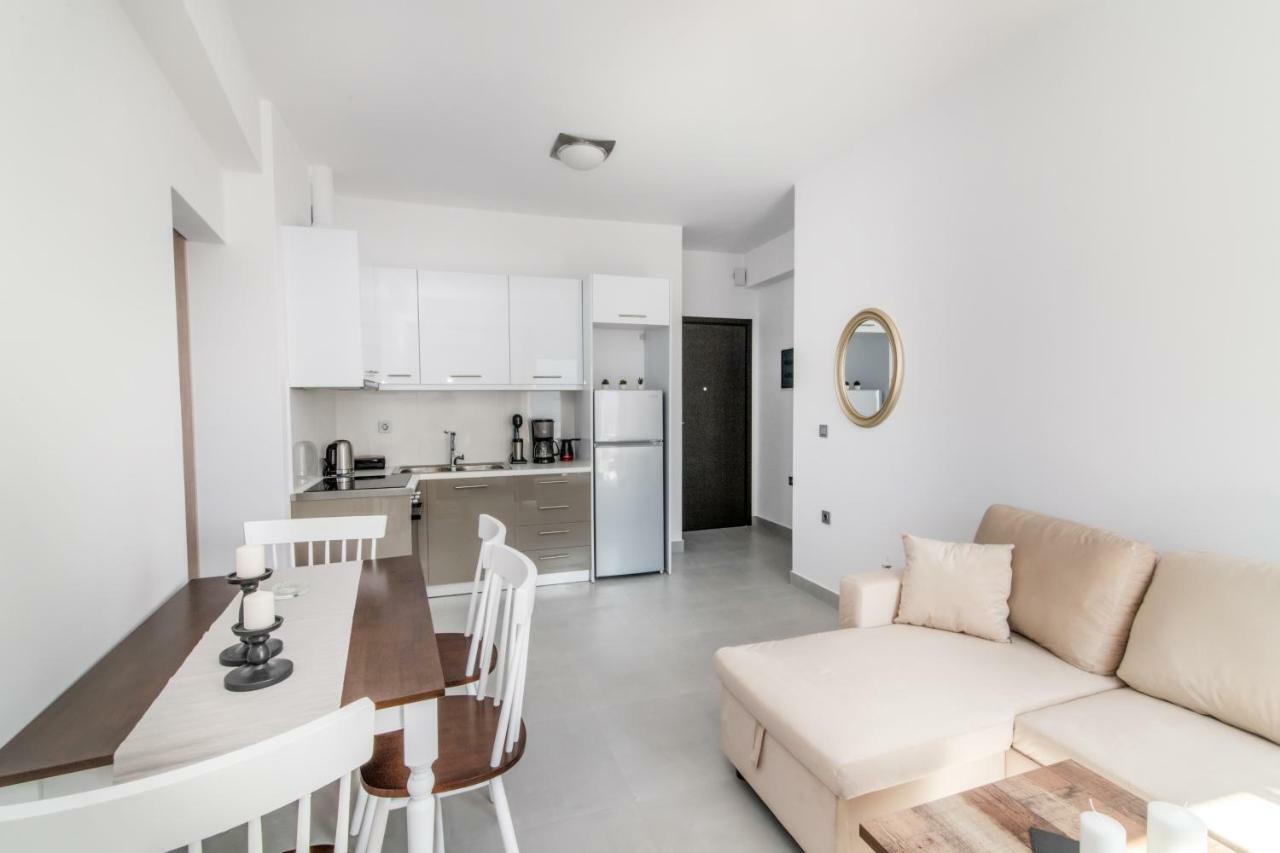 Lux 'N Comfort Apartments Tínos Eksteriør bilde